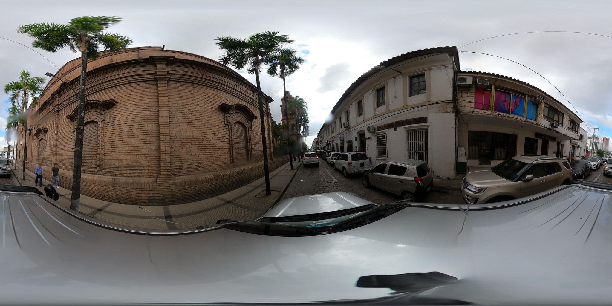 Street view near Hostal Nomad, Santa Cruz de la Sierra — © kaart_2 (CC BY-SA · Mapillary)