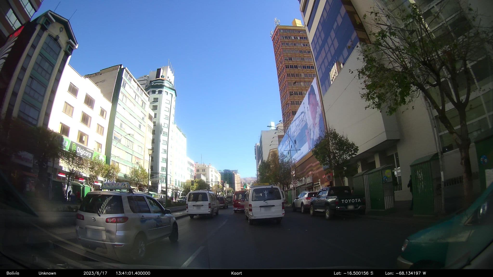 Street view near Kawsay Apart, La Paz — © kaart_2 (CC BY-SA · Mapillary)