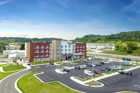 Fairfield by Marriott Inn & Suites Decorah, Hotel in Decorah