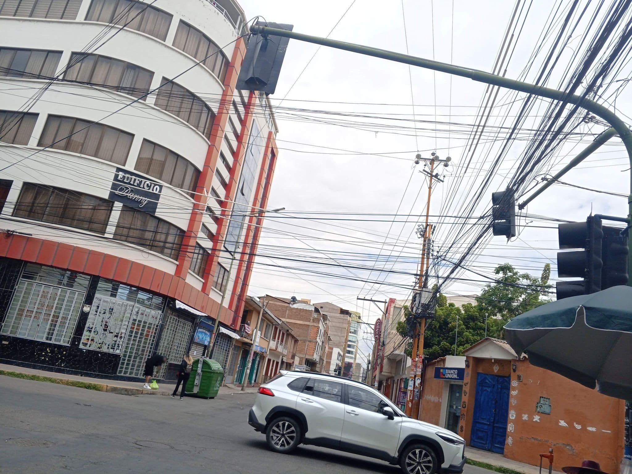Street view near Alojamiento Virgen de Surumi, Cochabamba — © jjiglesias (CC BY-SA · Mapillary)