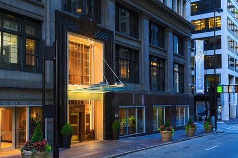 Renaissance Cincinnati Downtown Hotel, Hotel in Covington