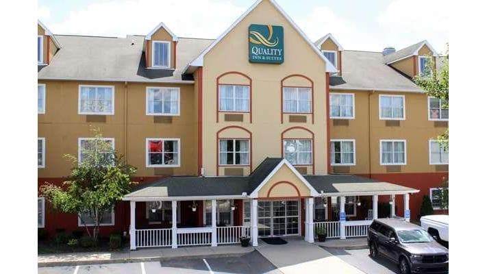Quality Inn & Suites Cincinnati Sharonville, Hotel in Sharonville