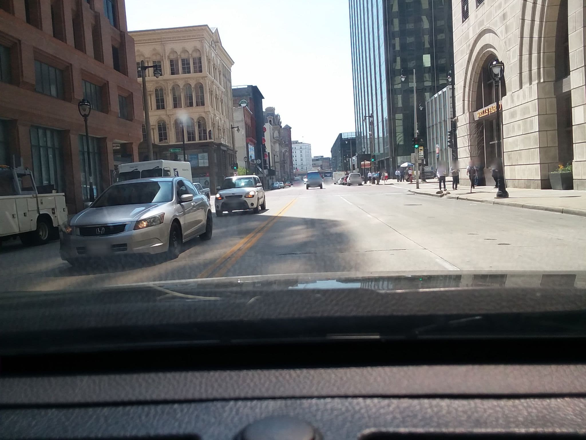Street view near Drury Plaza Hotel, Milwaukee — © aqua12 (CC BY-SA · Mapillary)