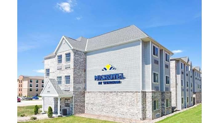 Microtel Inn & Suites by Wyndham Urbandale/Des Moines, Hotel in Urbandale