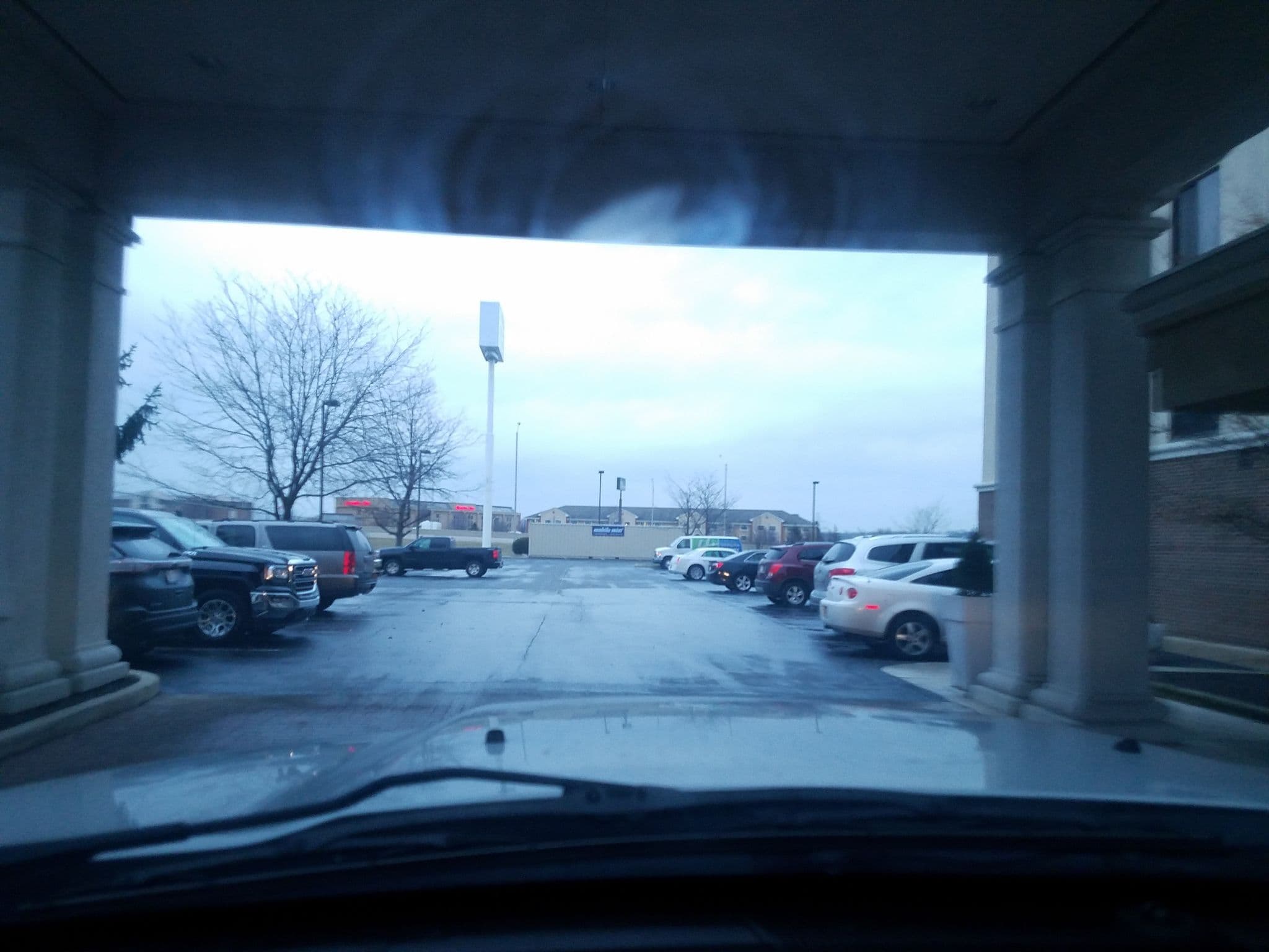 Street view near Holiday Inn Express Hotel & Suites, Fort Wayne — © roadtechie (CC BY-SA · Mapillary)