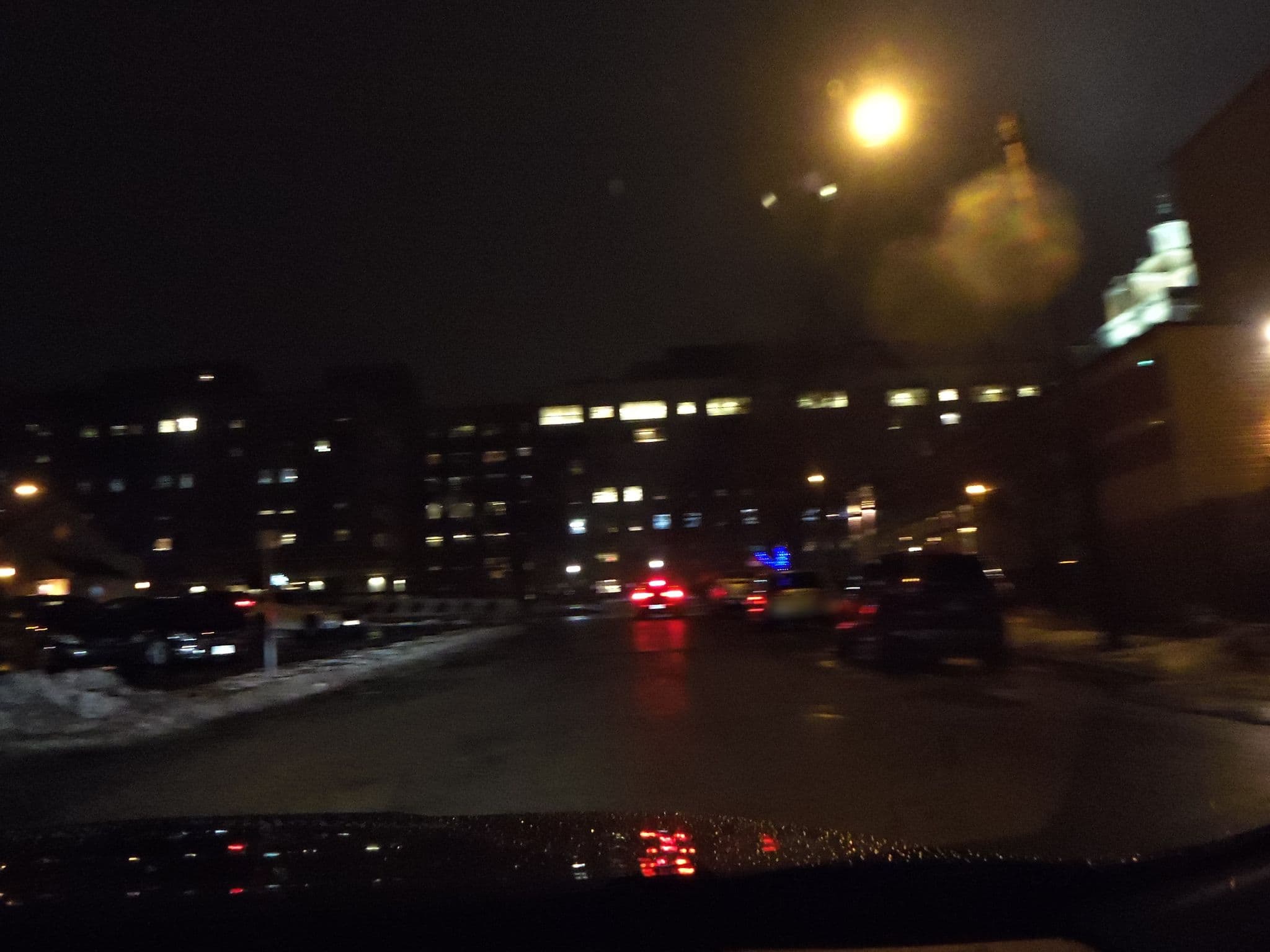 Street view near Aspen Suites, Byron — © allen (CC BY-SA · Mapillary)