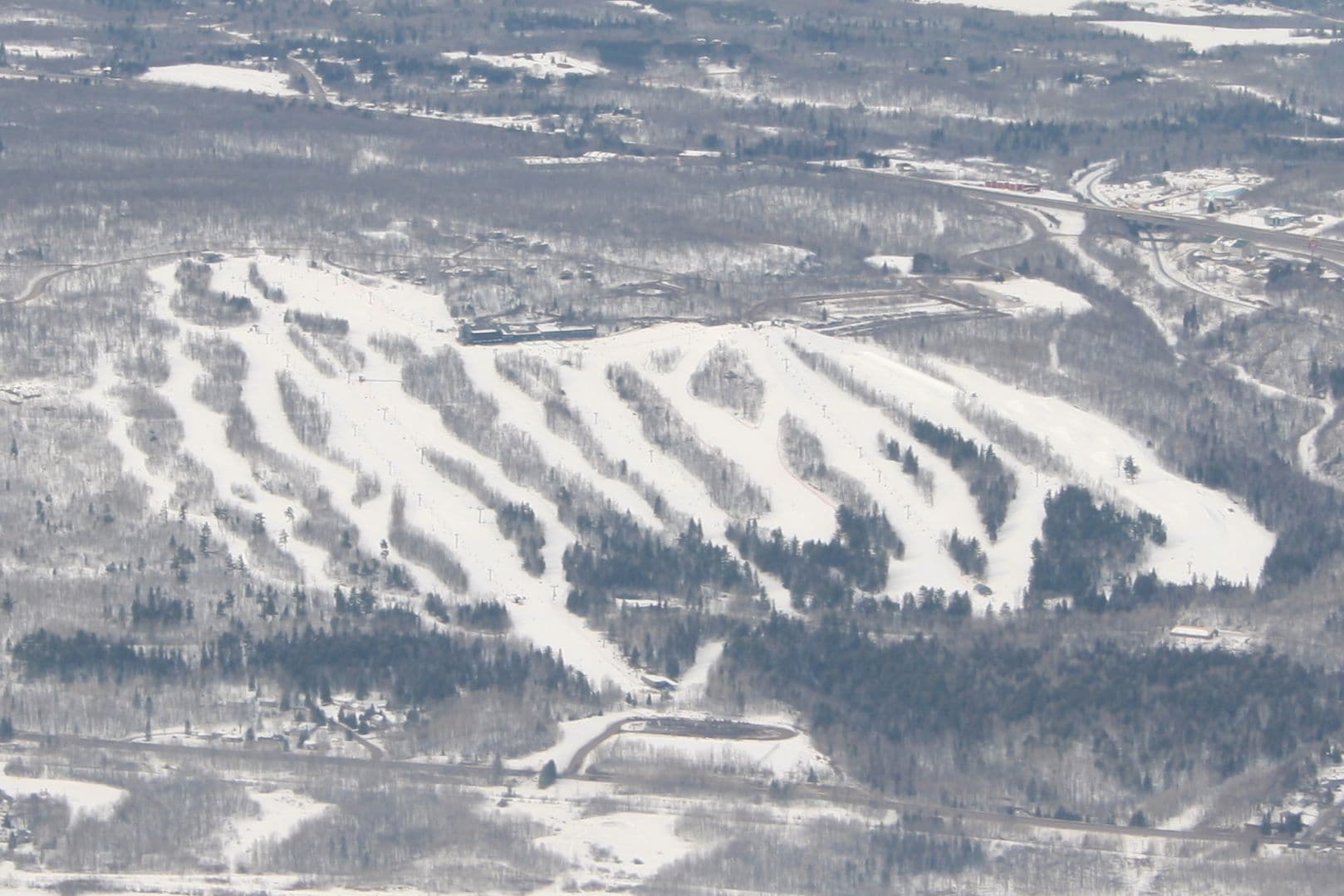 Spirit Mountain Upper Chalet (via Wikimedia Commons, CC BY-SA 3.0)