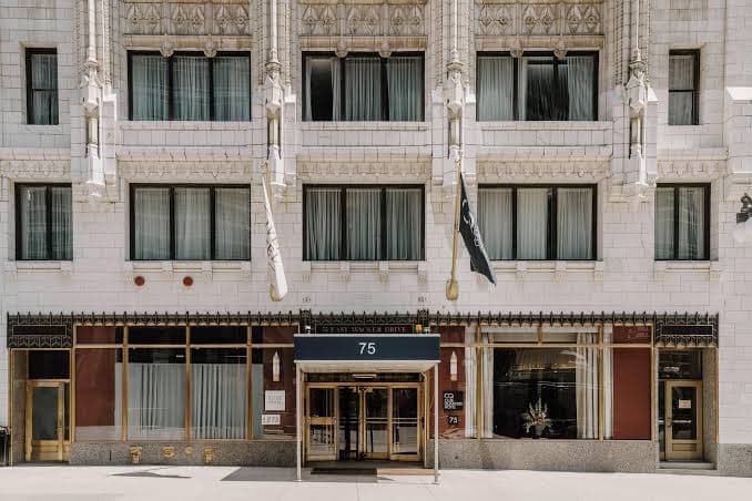Club Quarters Hotel, Wacker at Michigan, Hotel in Chicago Loop