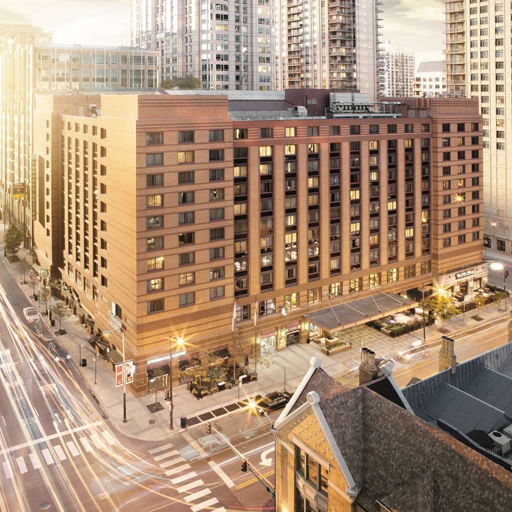 Embassy Suites by Hilton Chicago Downtown, Hotel in Near North Side
