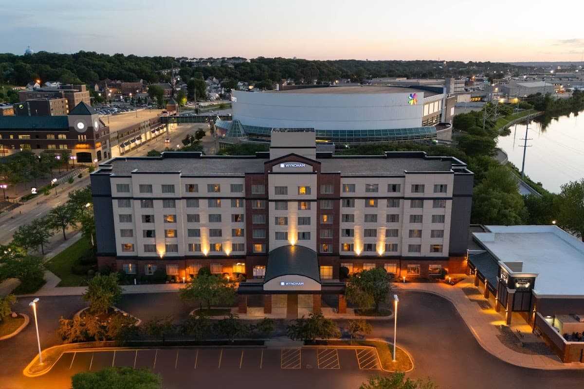 Radisson on John Deere Commons-Moline, Hotel in Moline