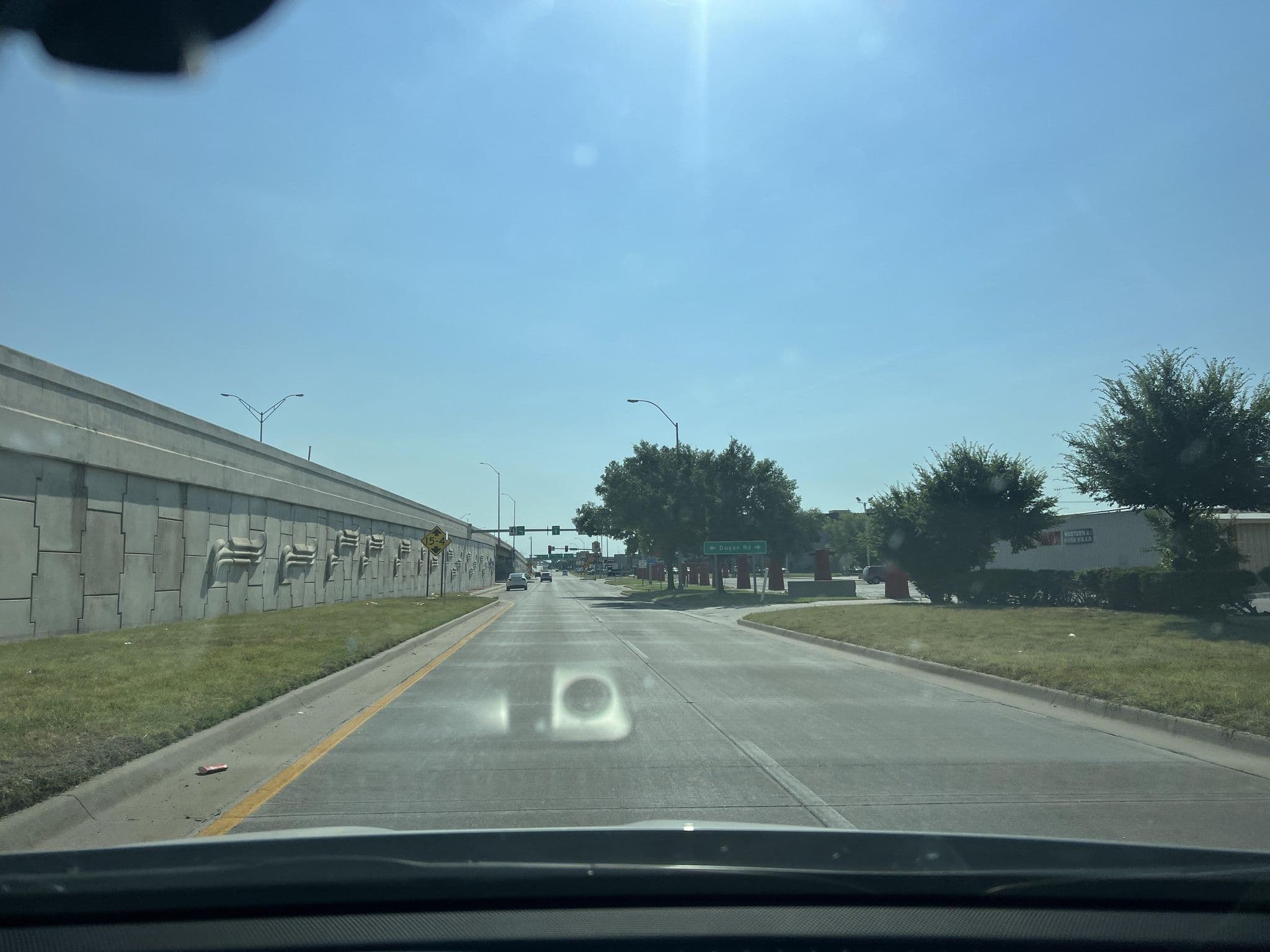 Street view near Howard Johnson, Wichita — © whitecotton (CC BY-SA · Mapillary)