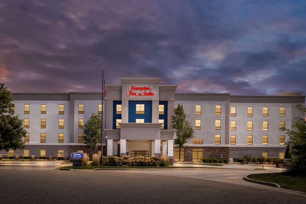 Hampton Inn & Suites Canton, Hotel in North Canton