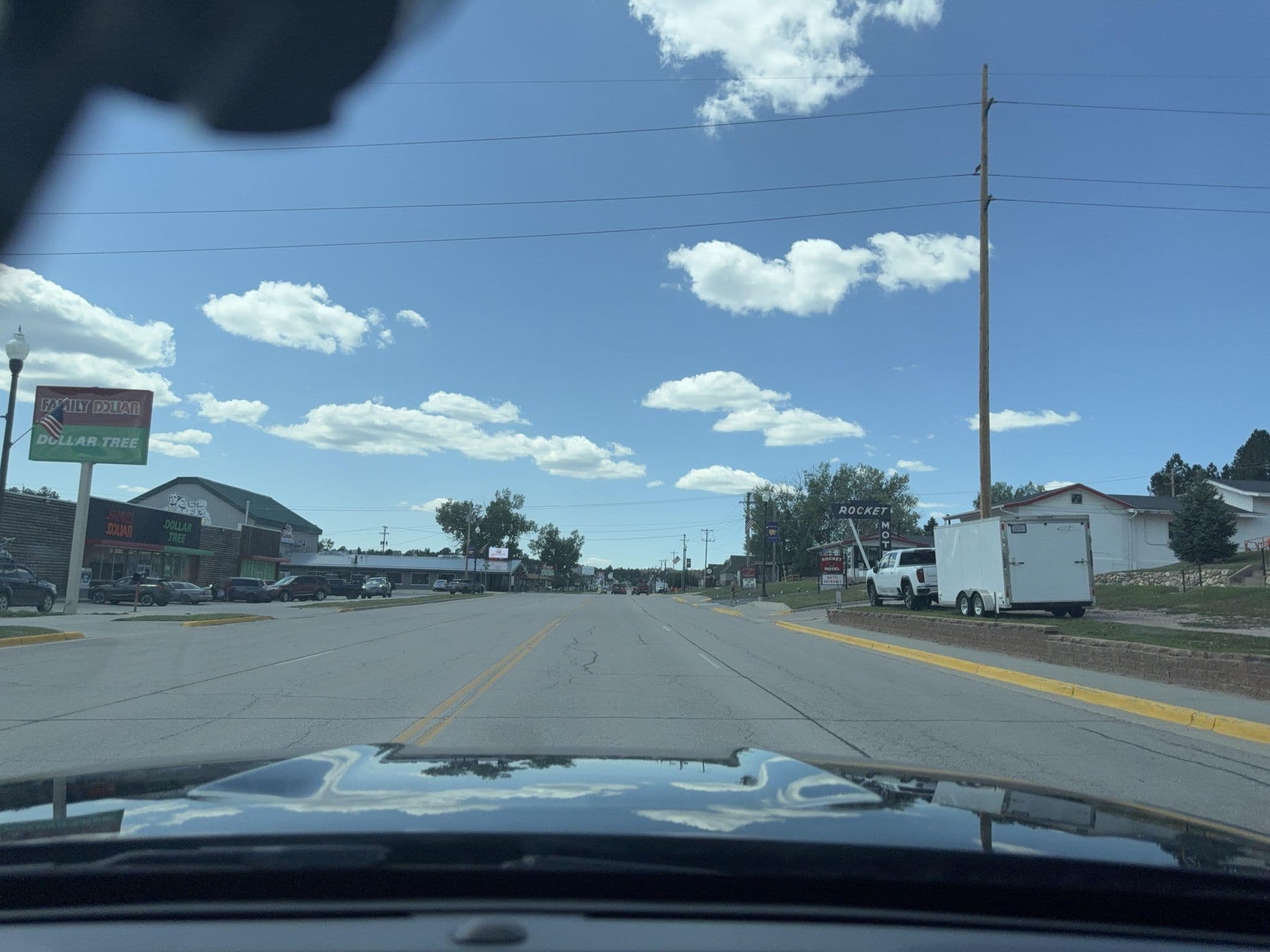 Street view near Mile Hi Motel, Custer — © whitecotton (CC BY-SA · Mapillary)