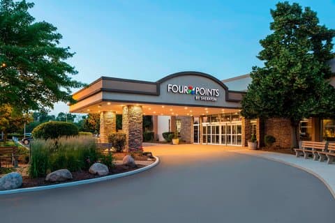 Four Points by Sheraton Chicago O'Hare Airport, Hotel in Schiller Park