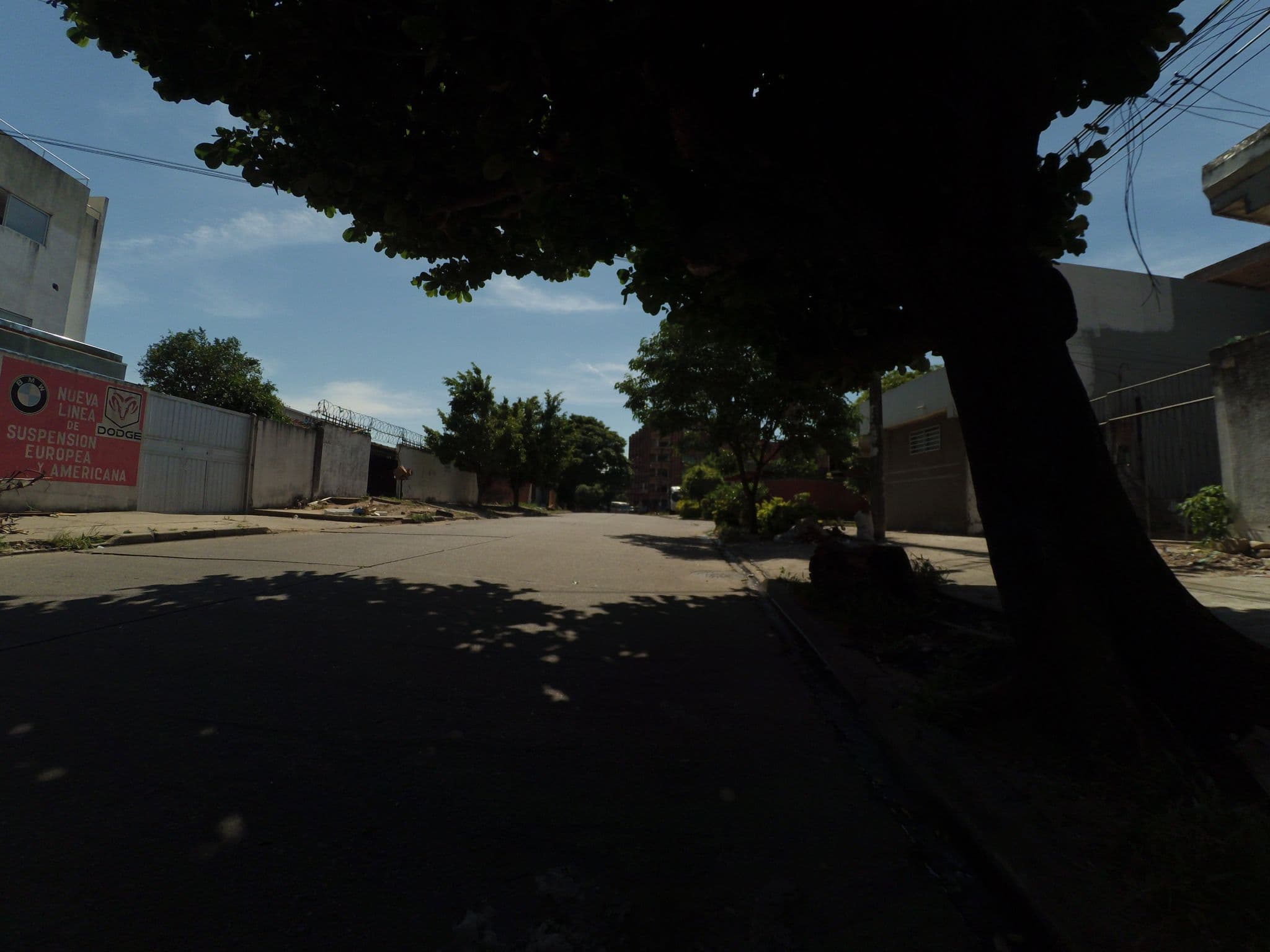 Street view near Hotel Torre, Santa Cruz de la Sierra — © yoviajo (CC BY-SA · Mapillary)