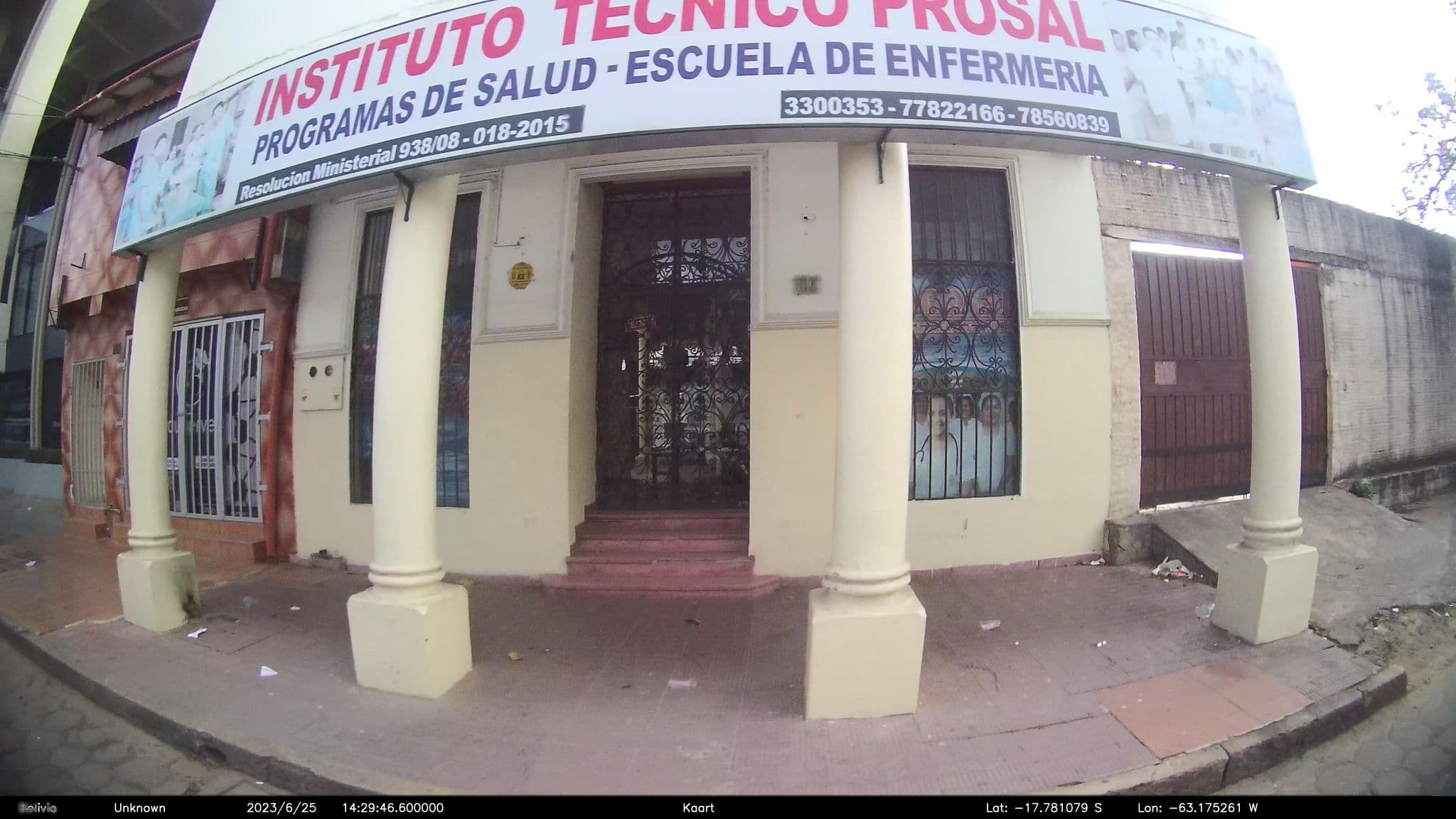 Street view near Hostal Azteca, Santa Cruz de la Sierra — © kaart_2 (CC BY-SA · Mapillary)