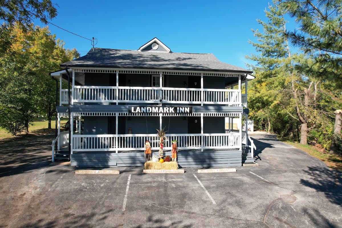 Landmark Inn, Hotel in Branson