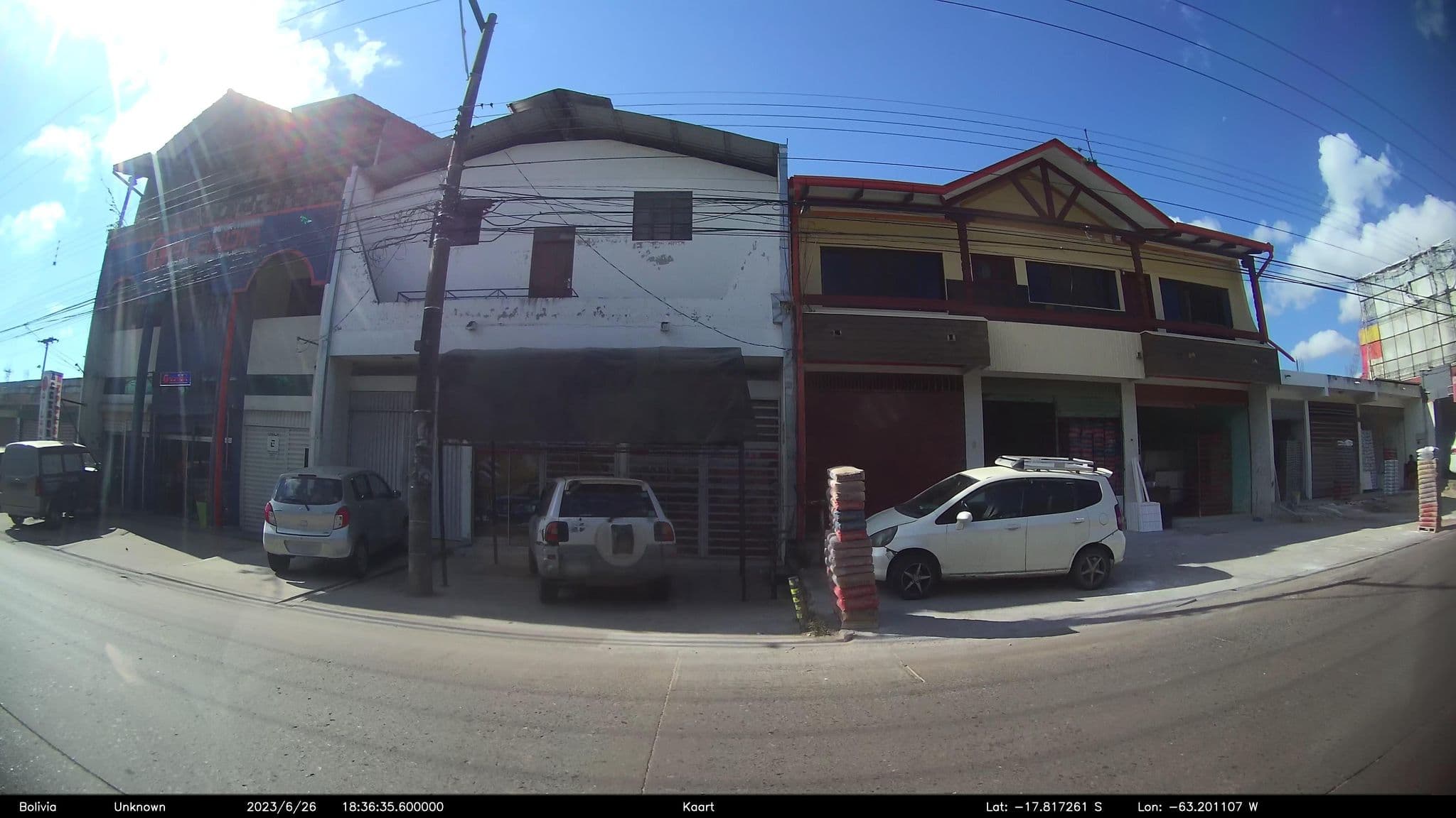 Street view near Alojamiento Macha, Santa Cruz de la Sierra — © kaart_2 (CC BY-SA · Mapillary)
