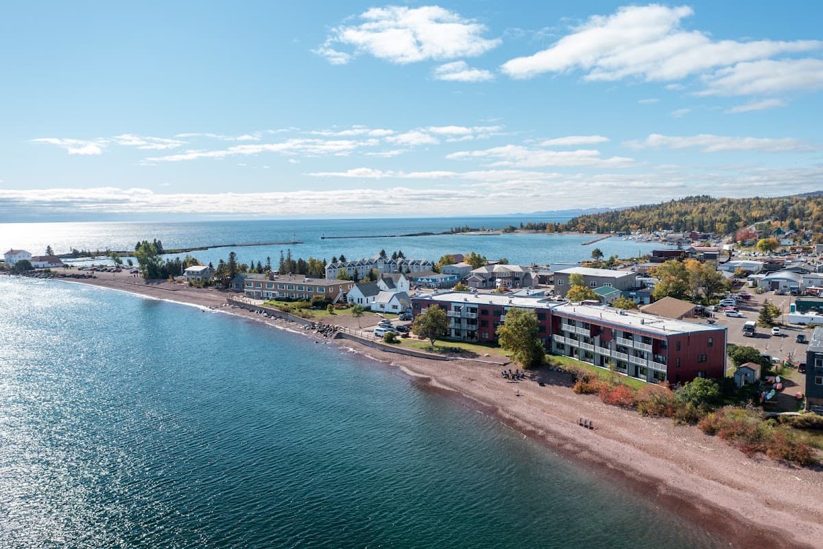 East Bay Suites, Hotel in Grand Marais