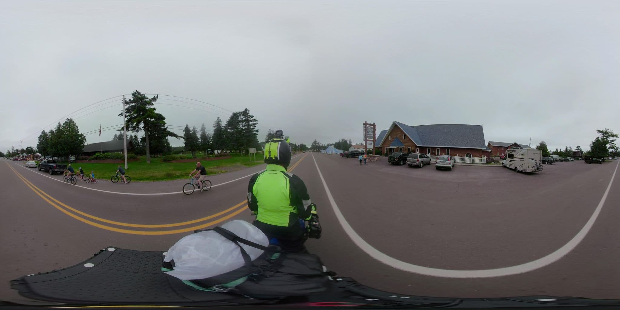 Street view near The Mariner North Resort, Laurium — © networklanman (CC BY-SA · Mapillary)