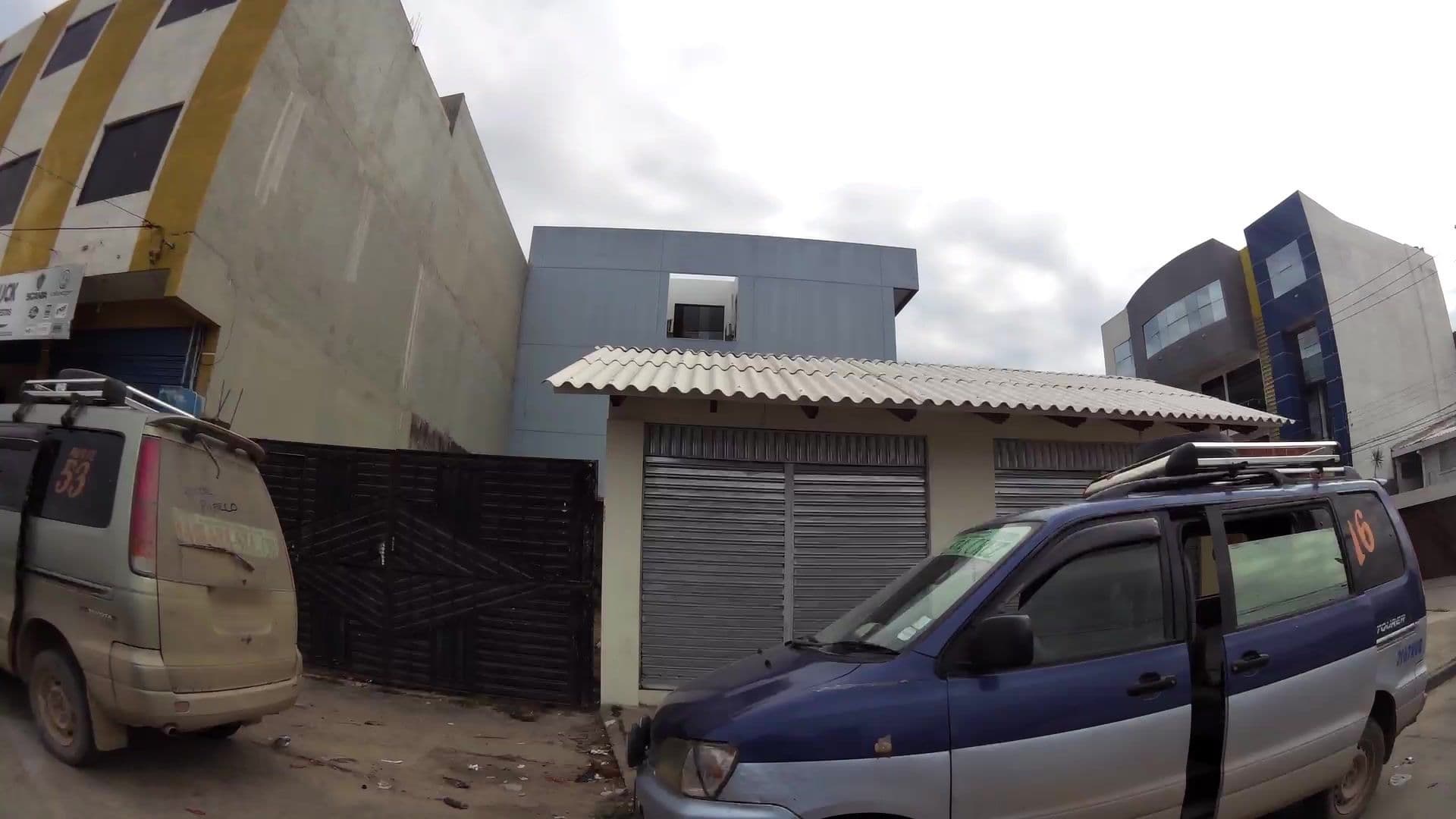 Street view near Residencial Ortuño, Santa Cruz de la Sierra — © kaartcam (CC BY-SA · Mapillary)