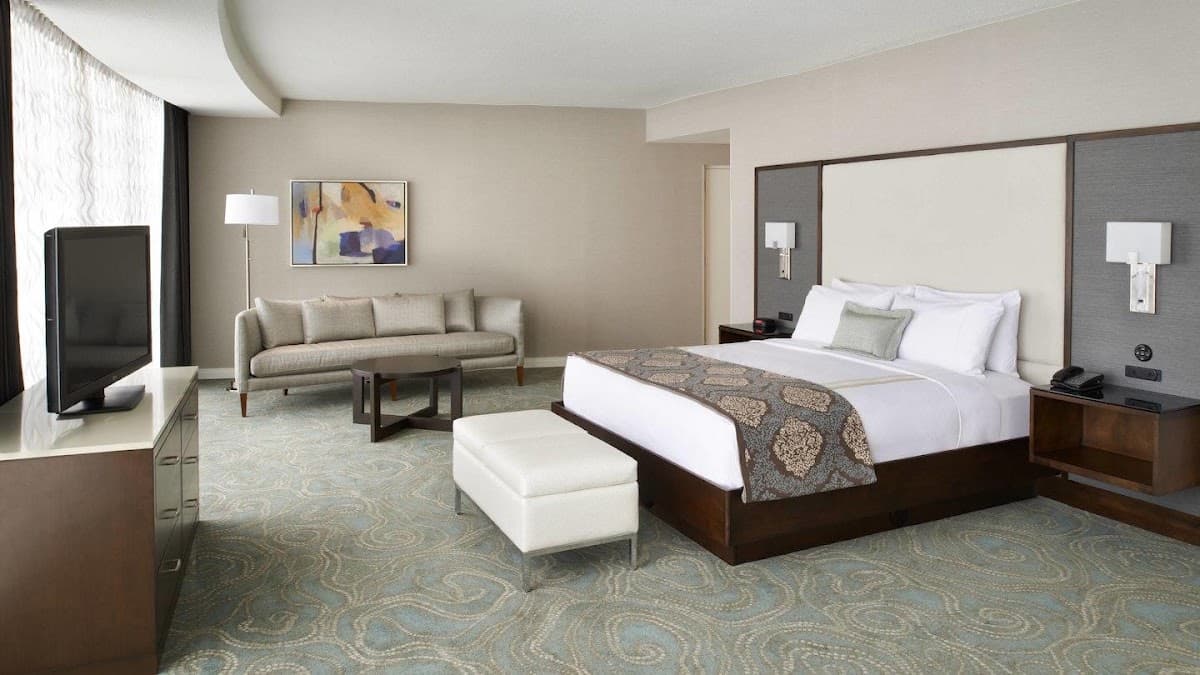Detroit Marriott at the Renaissance Center, Hotel in Detroit