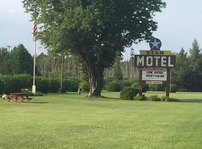 The Star Motel, Motel in Manistique