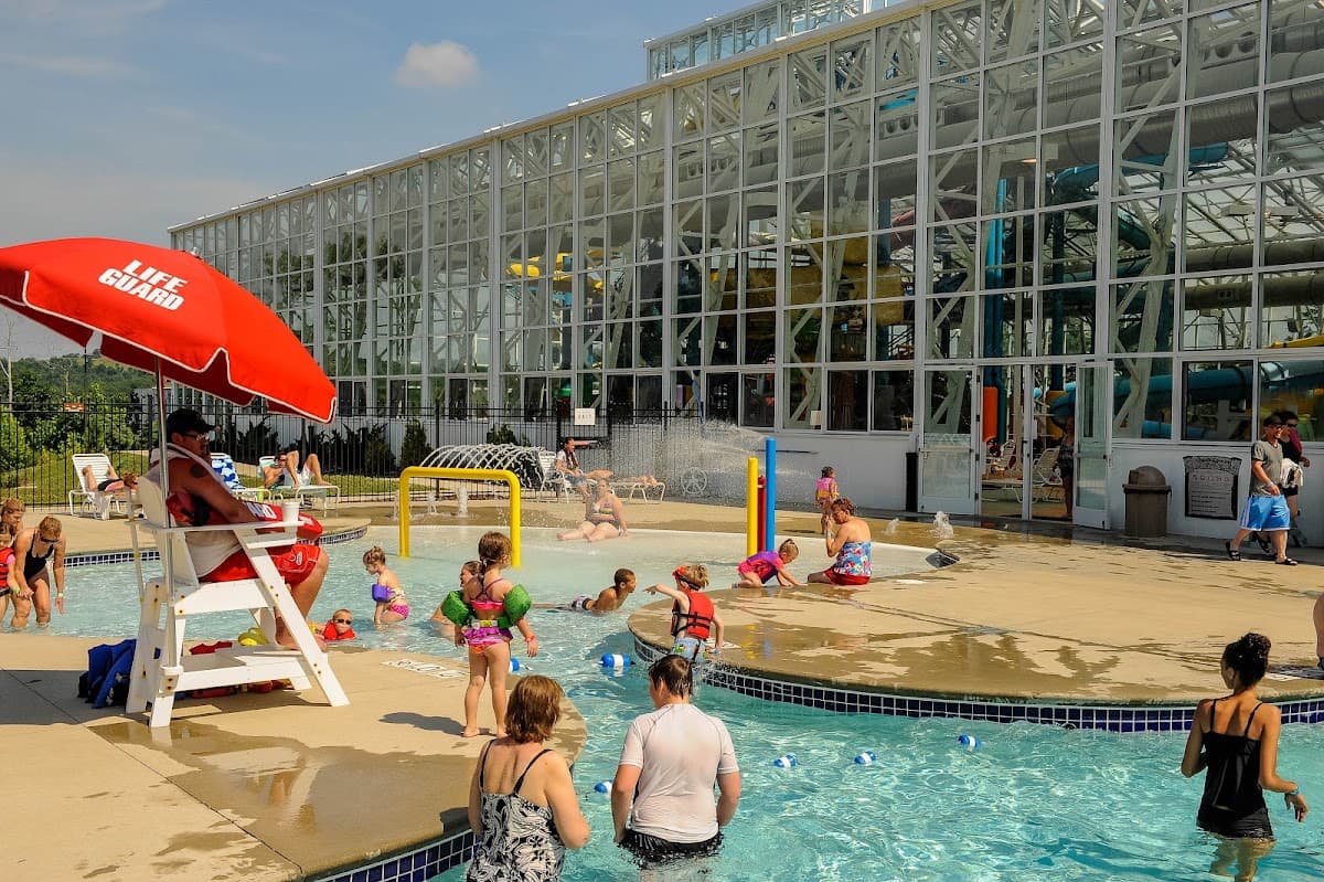 Big Splash Adventure Hotel, Hotel in French Lick