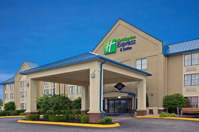 Holiday Inn Express, Hotel in Scottsburg