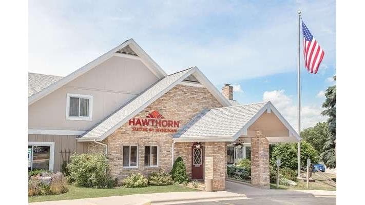 Hawthorn Suites by Wyndham Green Bay, Hotel in Allouez