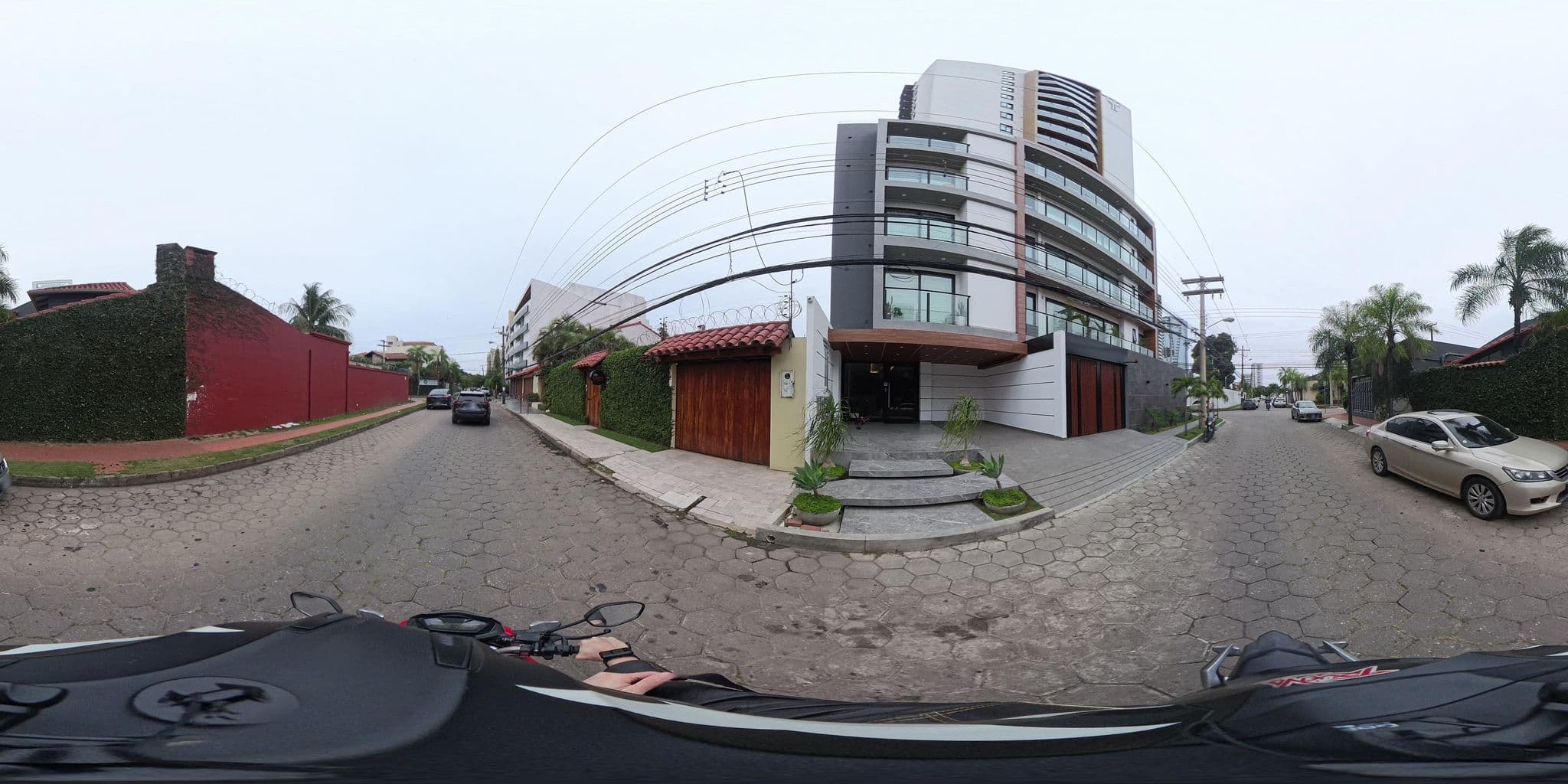 Street view near Hotel Sirari, Santa Cruz de la Sierra