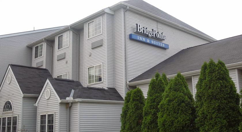 BridgePointe Inn & Suites, Hotel in Rossford