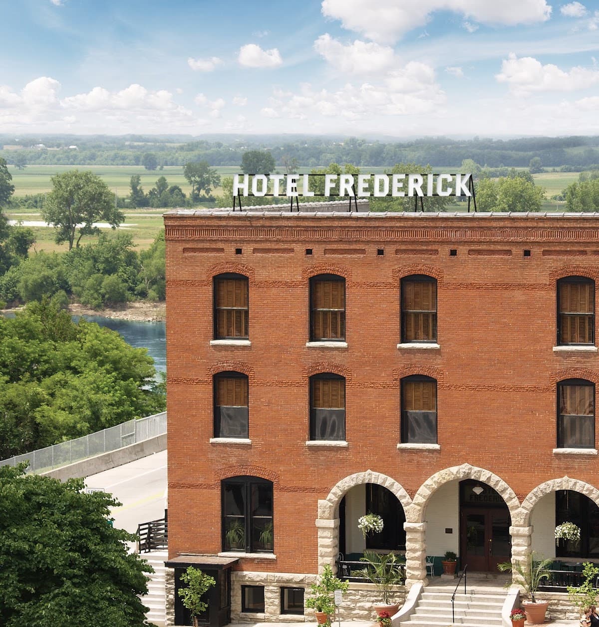 Hotel Frederick, Hotel in Boonville