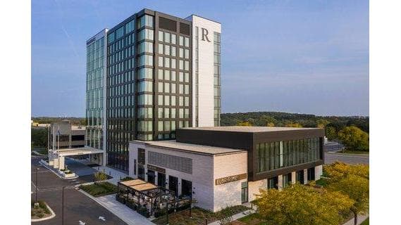 Renaissance Milwaukee West, Hotel in Elm Grove