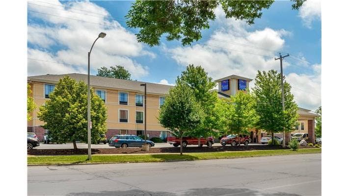 Sleep Inn & Suites Airport, Hotel in Saint Francis