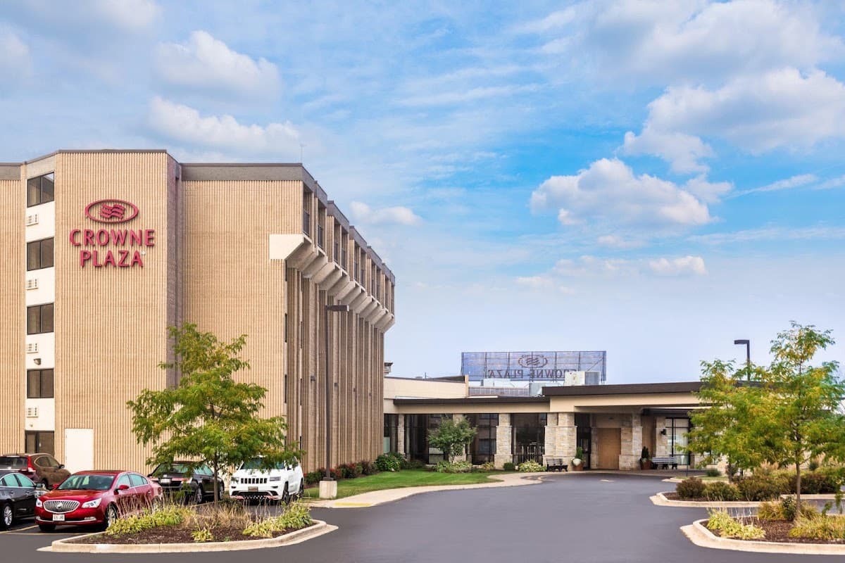 Crowne Plaza Milwaukee Airport, Hotel in Greendale