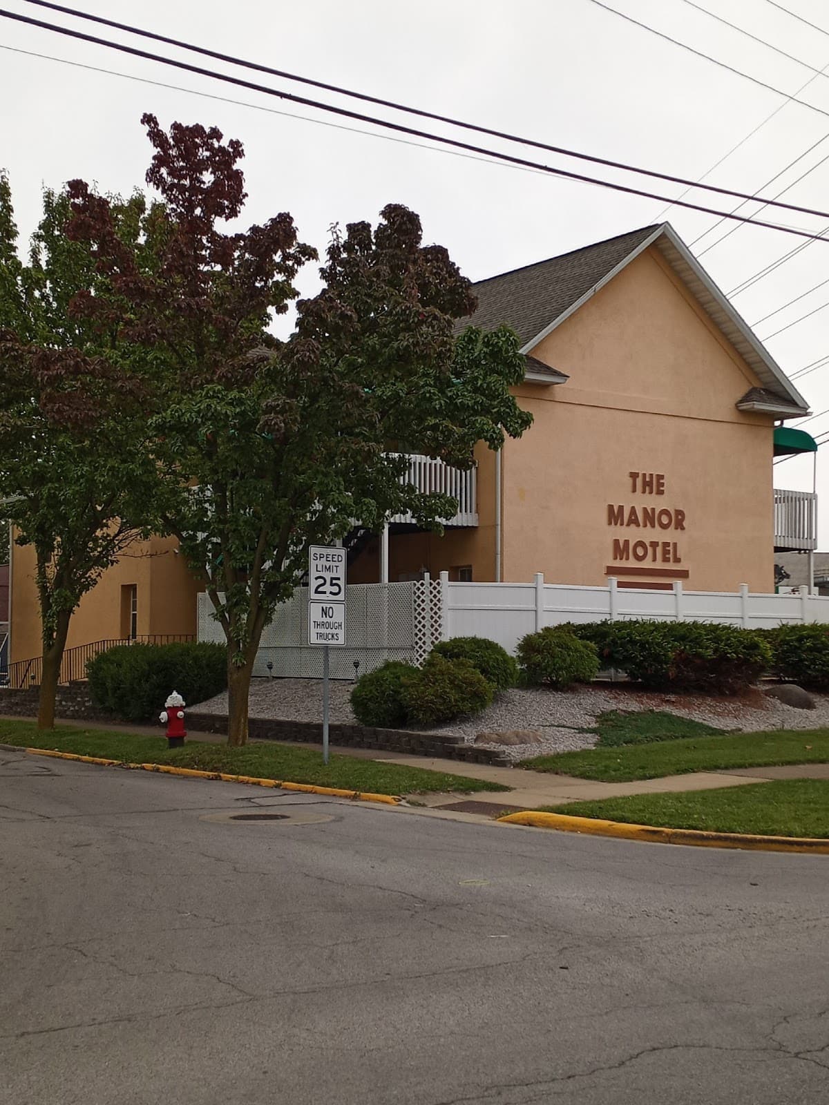 The Manor, Motel in Sandusky