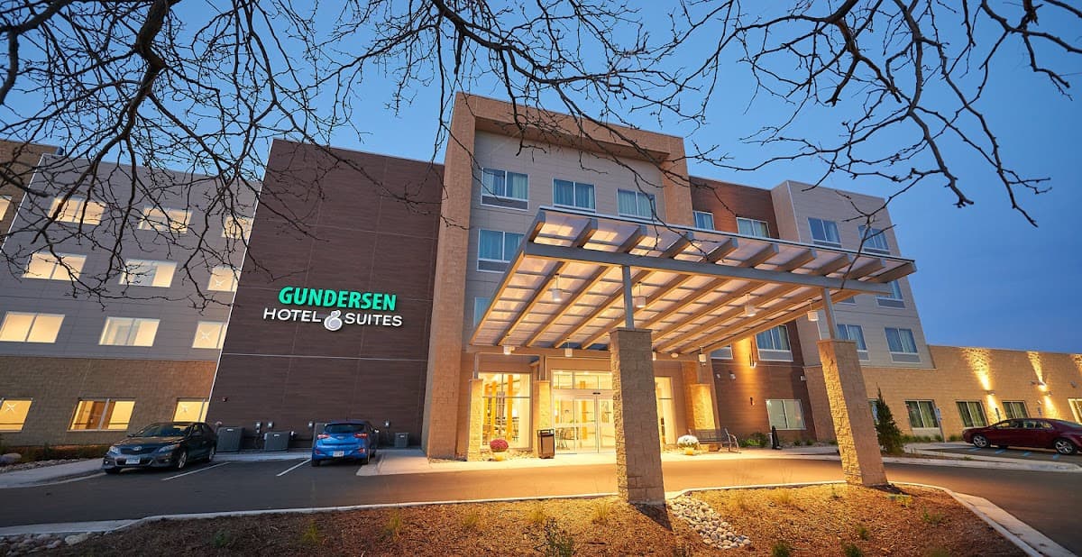 Gundersen Hotel & Suites, Hotel in La Crosse