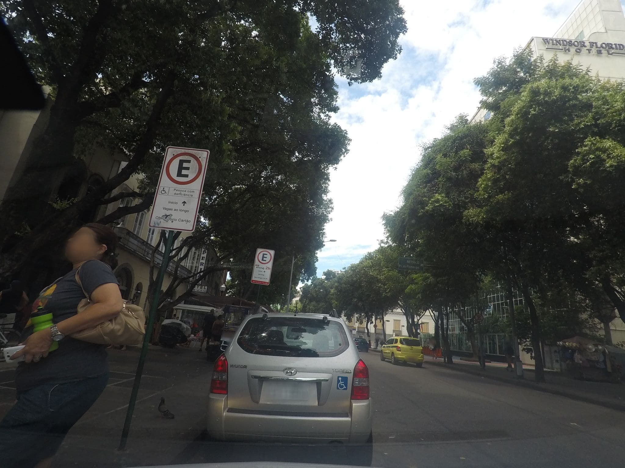 Street view near Riale Imperial Flamengo, Catete — © thierryajeaniphone (CC BY-SA · Mapillary)