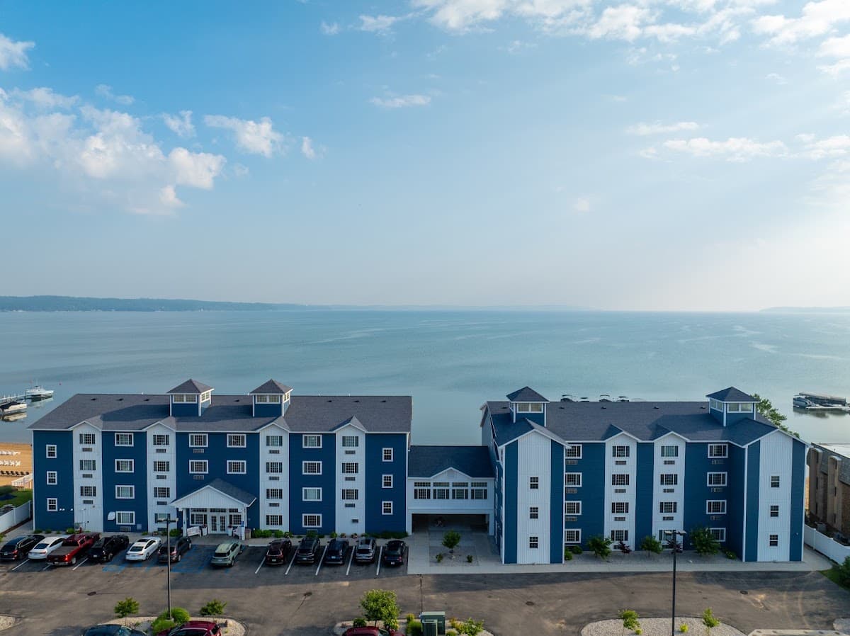 Baywatch Resort, Hotel in Traverse City