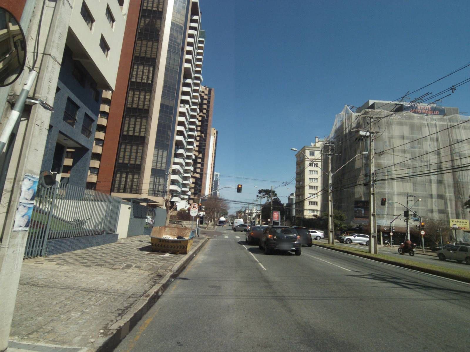 Street view near Bourbon Batel Express, Curitiba — © projevias (CC BY-SA · Mapillary)