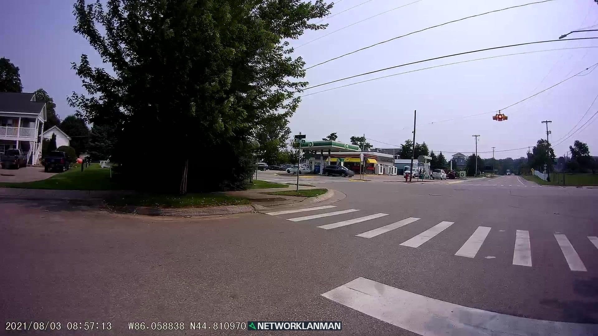 Street view near Annex Empire Lakeshore Inn, Greilickville — © networklanman (CC BY-SA · Mapillary)