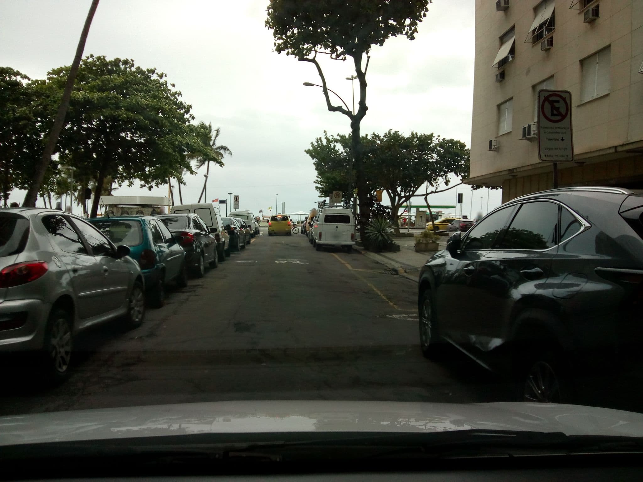 Street view near Oceano Copacabana, Copacabana — © marciosampaio (CC BY-SA · Mapillary)