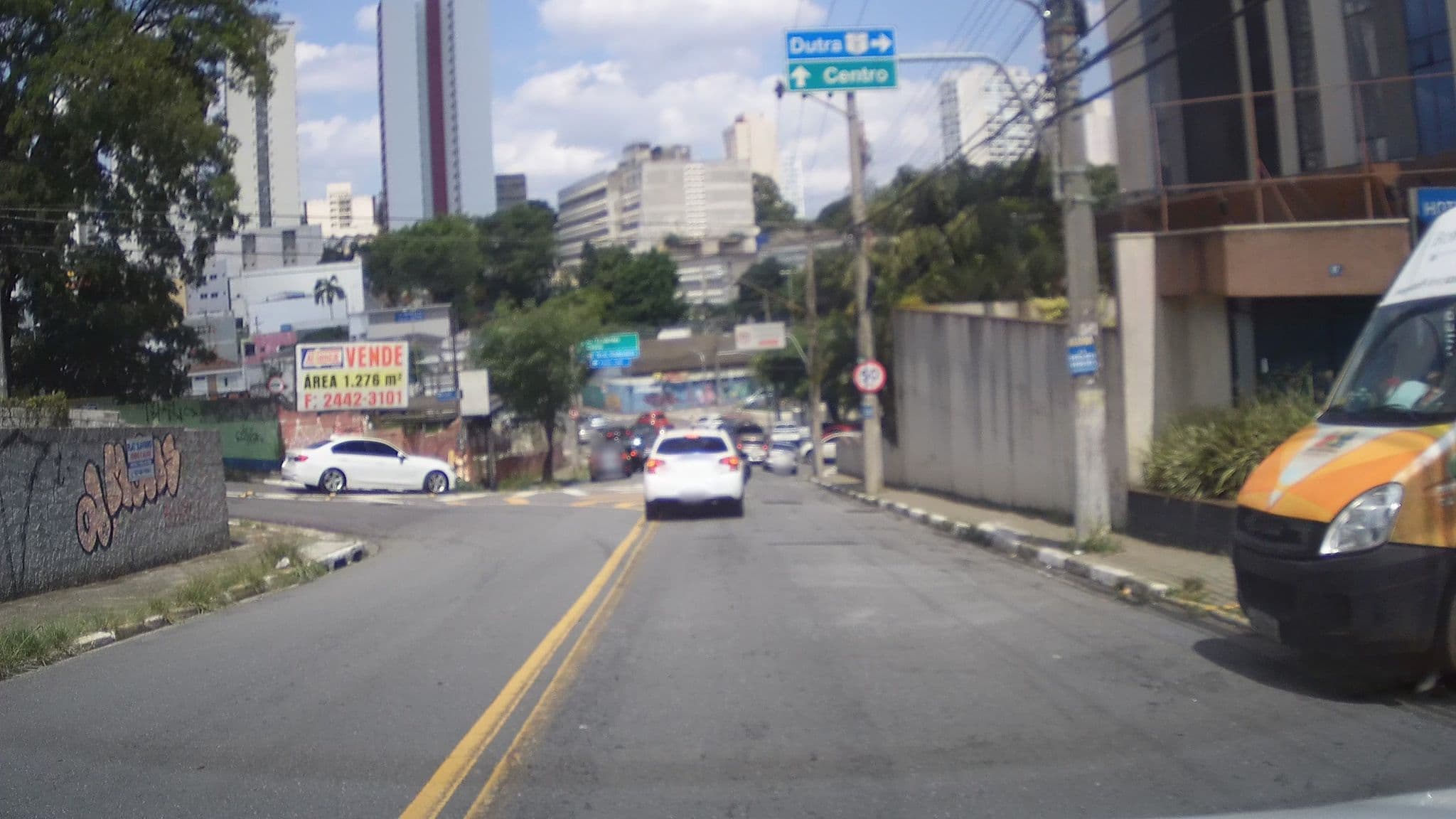 Street view near Slavieiro Executive, Guarulhos — © marciosampaio (CC BY-SA · Mapillary)