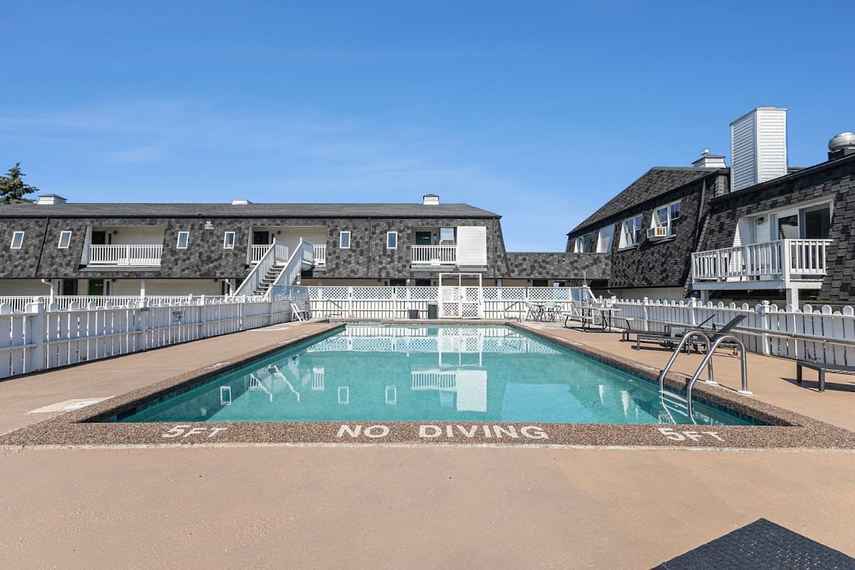 Snyder's Shoreline Inn, Hotel in Ludington