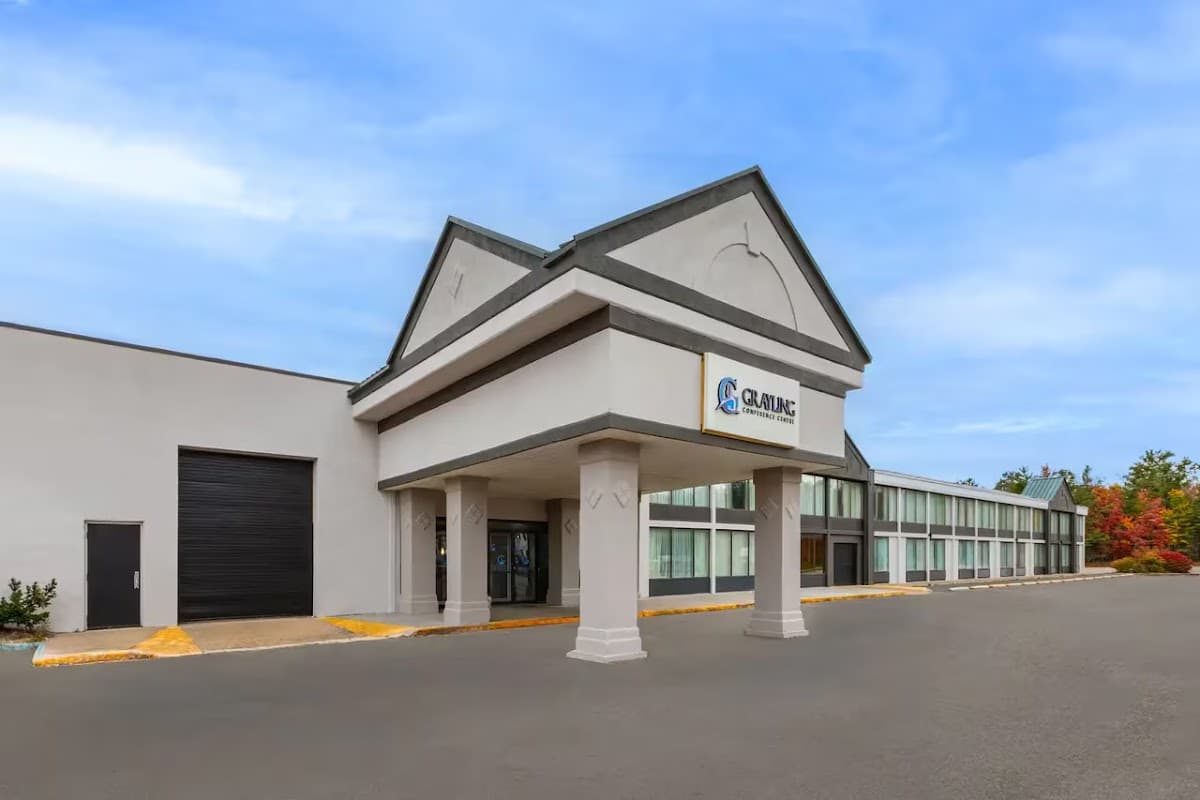 Quality Inn & Suites, Hotel in Grayling
