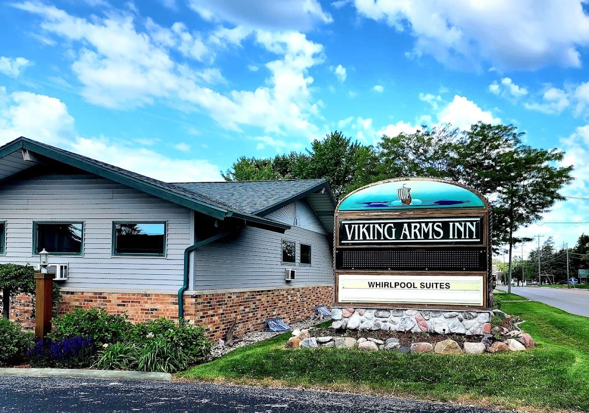 Viking Arms Inn, Motel in Ludington