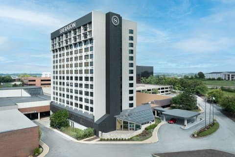 Sheraton Westport Plaza Hotel St. Louis, Hotel in Maryland Heights