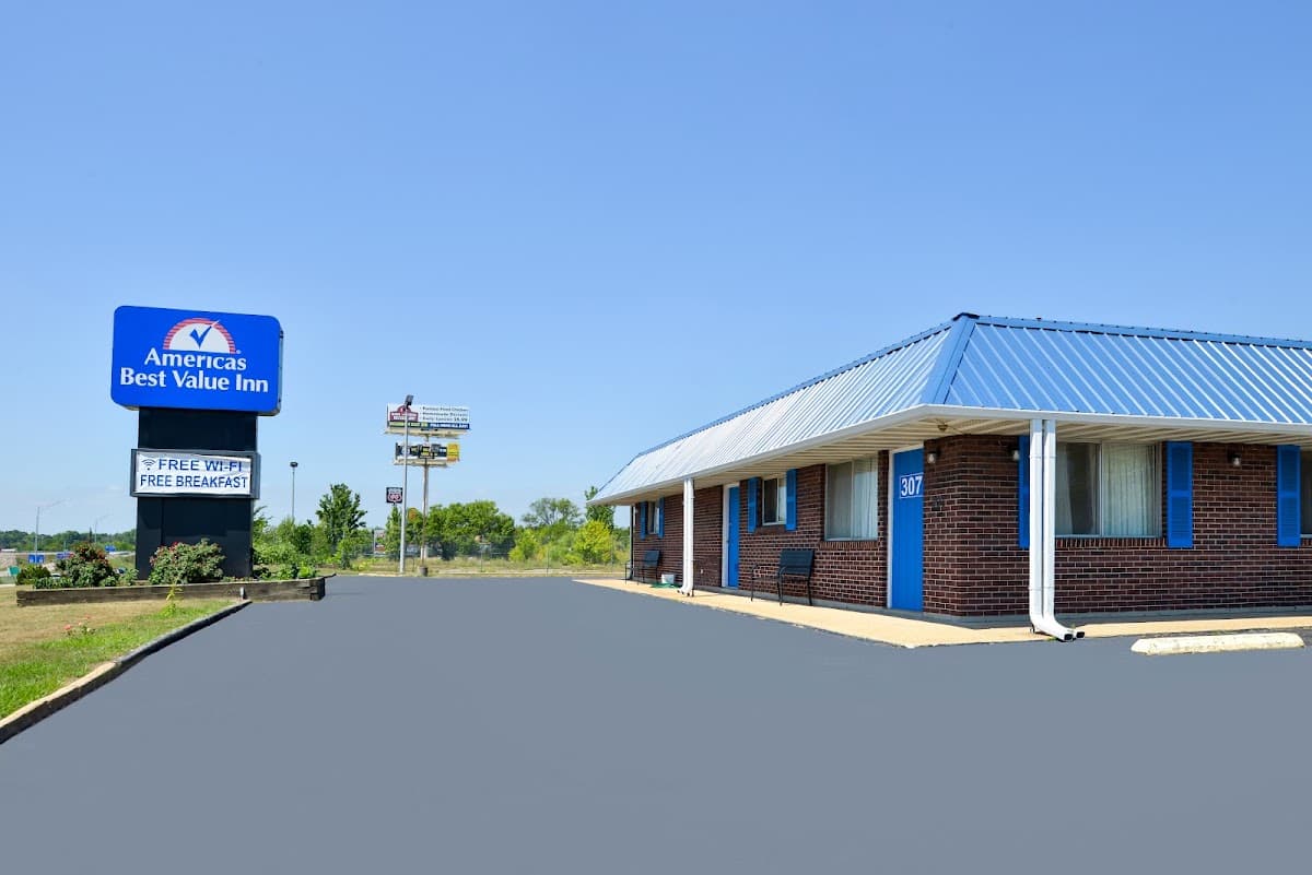 Americas Best Value Inn Sullivan, Hotel in Sullivan