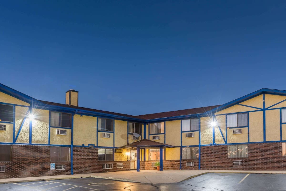 Knights Inn Ferguson, Motel in Castle Point
